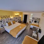 Cit'hotel Les Atlantes Royan Parking Prive Médis