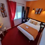 Cit'hotel Les Atlantes Royan Parking Prive