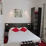 Cit'hotel Les Atlantes Royan Parking Prive 2*