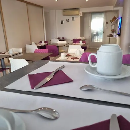 Cit'hotel Les Atlantes 2*
