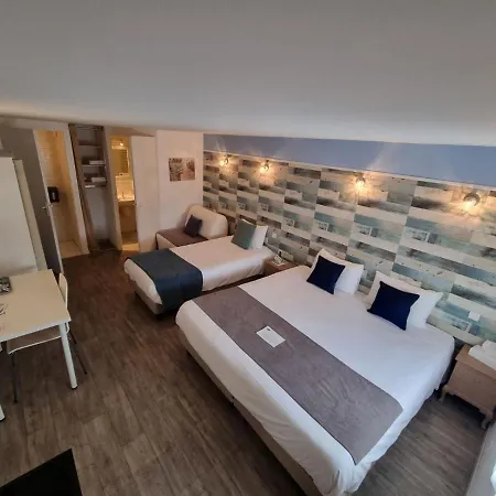 Cit'hotel Les Atlantes Royan Parking Prive Hotel