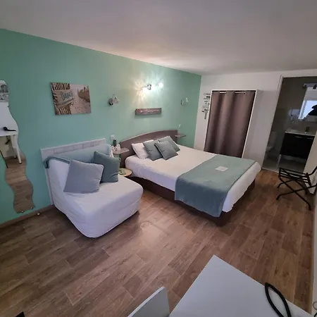 Hotel Cit'hotel Les Atlantes Royan Parking Prive 2*