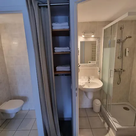 Cit'hotel Les Atlantes 2*