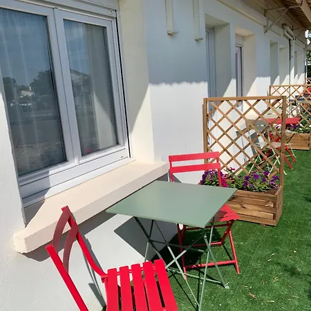 Cit'hotel Les Atlantes Royan Parking Prive Medis