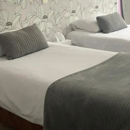 Cit'hotel Les Atlantes Royan Parking Prive Szálloda