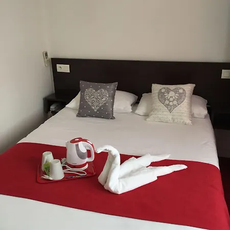 Cit'hotel Les Atlantes Royan Parking Prive 2* Medis