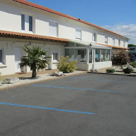 Cit'hotel Les Atlantes Royan Parking Prive Hotel Médis