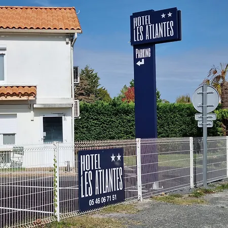 Cit'hotel Les Atlantes Royan Parking Prive Szálloda 2*