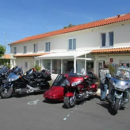 Cit'hotel Les Atlantes Royan Parking Prive Médis