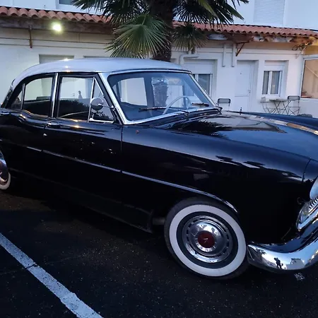 Cit'hotel Les Atlantes Royan Parking Prive