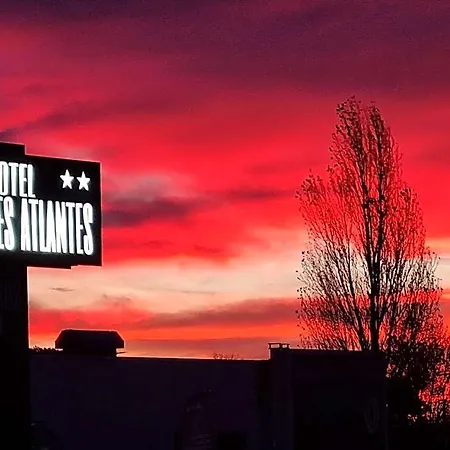 Cit'hotel Les Atlantes Royan Parking Prive