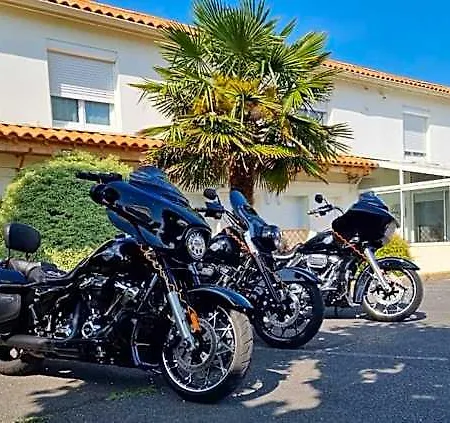 Cit'hotel Les Atlantes Royan Parking Prive