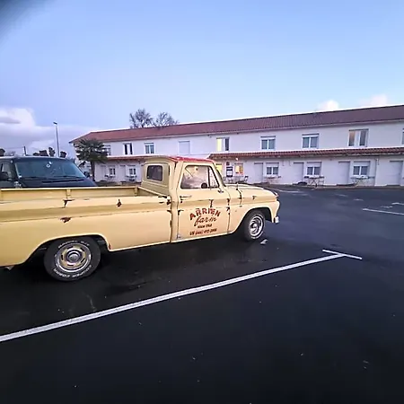Cit'hotel Les Atlantes Royan Parking Prive Szálloda