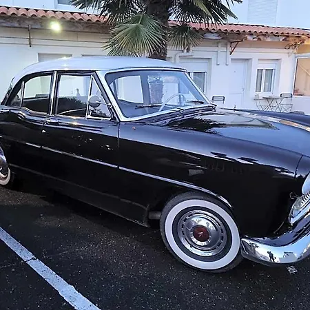 Cit'hotel Les Atlantes Royan Parking Prive 2* Médis