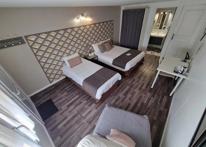 Cit'hotel Les Atlantes Royan Parking Prive 2*