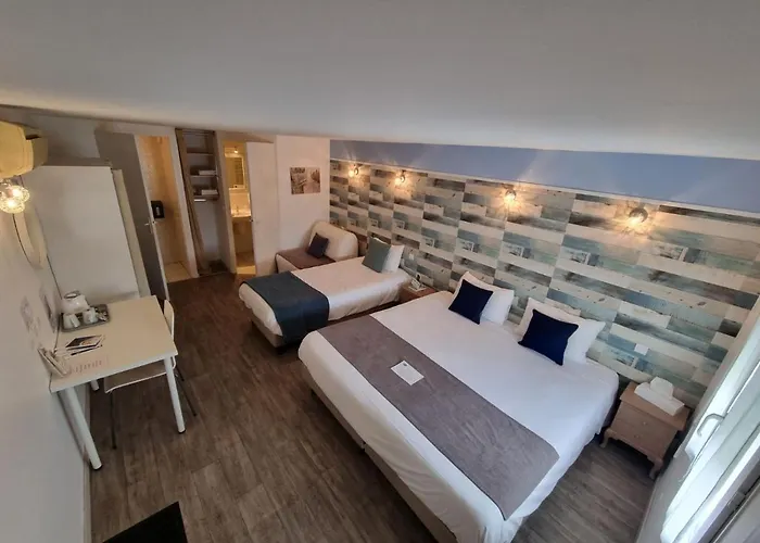 Cit'hotel Les Atlantes Royan Parking Prive Hotel