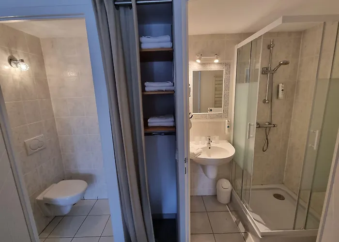 Cit'hotel Les Atlantes Royan Parking Prive Hotel Medis